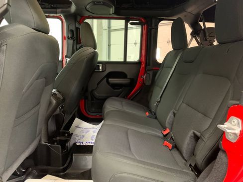 Used 2021 Jeep Wrangler Unlimited Sport AWD/4WD image 16