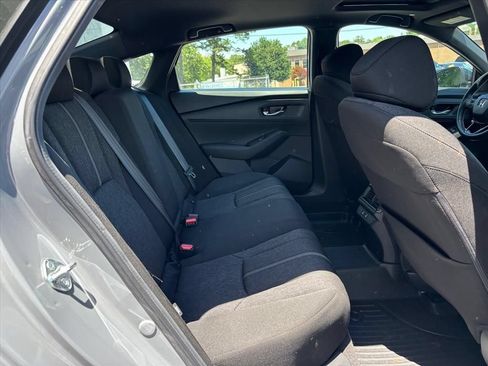 Used 2025 Honda Accord Sport image 11