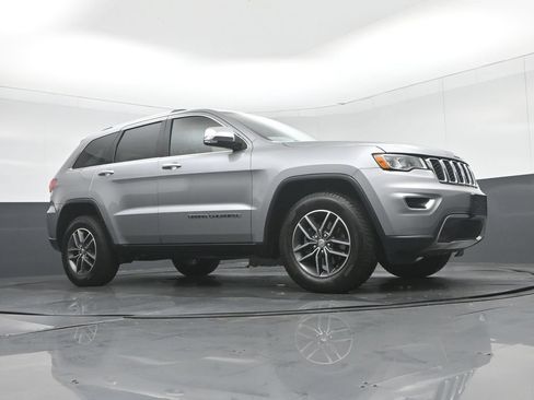 Used 2017 Jeep Grand Cherokee Limited AWD/4WD image 55