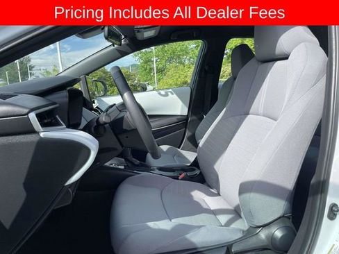 Used 2025 Toyota Corolla SE FWD image 21