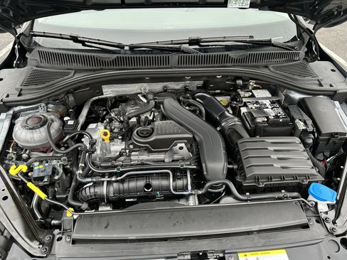 Certified 2025 Volkswagen Jetta SEL image 30