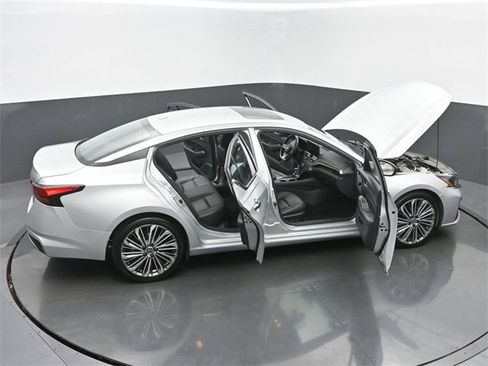 Used 2023 Nissan Altima 2.5 SL image 65