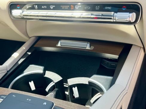 Certified 2022 Mercedes-Benz GLS 450 4MATIC image 34
