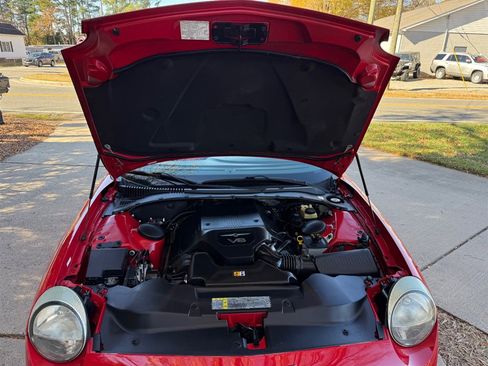 Used 2004 Ford Thunderbird image 65