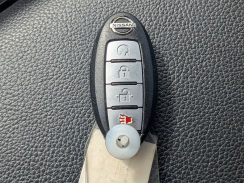 Used 2018 Nissan Titan PRO-4X image 34