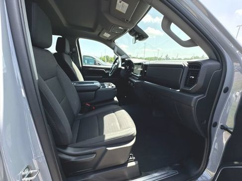 Used 2024 Chevrolet Silverado 1500 LT AWD/4WD image 29