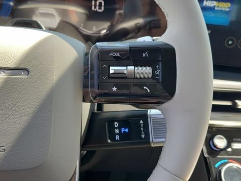 New 2027 Hyundai Santa Fe SEL FWD image 8