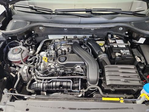 Certified 2023 Volkswagen Taos S FWD image 32