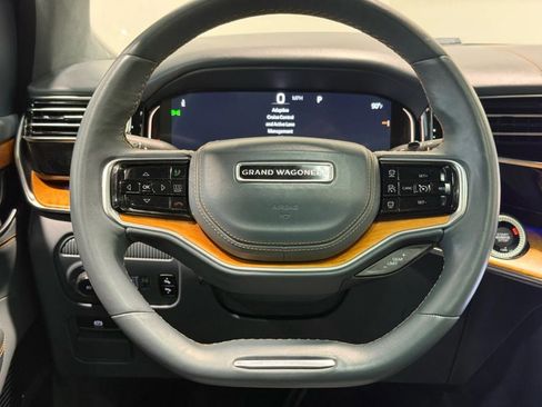 Used 2022 Jeep Grand Wagoneer Series II w/ Premium Group II image 16