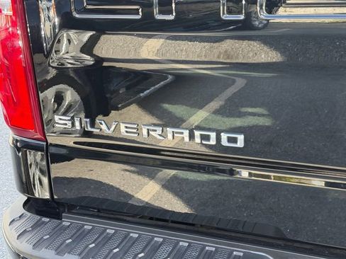 Used 2020 Chevrolet Silverado 1500 LT Trail Boss w/ Safety Package AWD/4WD image 13