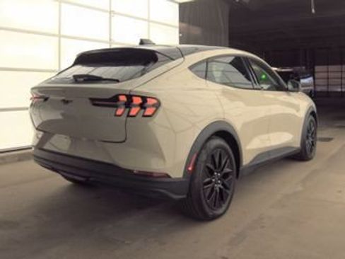 Used 2025 Ford Mustang Mach-E Select w/ Comfort Package Lite image 5