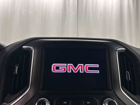 Used 2023 GMC Sierra 3500 AT4 w/ AT4 Preferred Package image 15