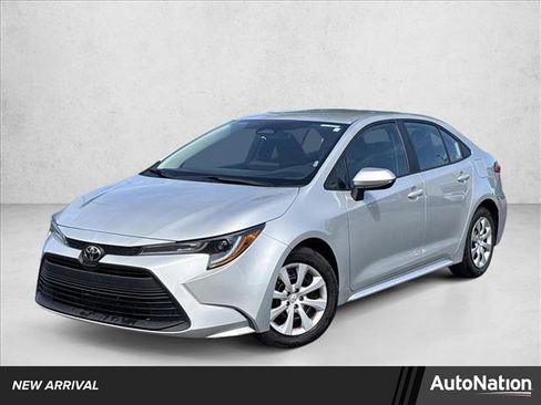 Used 2026 Toyota Corolla LE FWD image 1