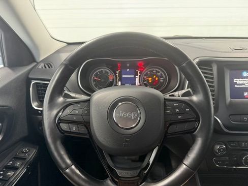 Used 2021 Jeep Cherokee Latitude Plus AWD/4WD image 13