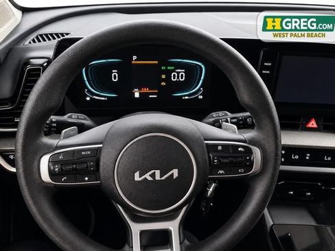 Used 2023 Kia Sportage LX AWD/4WD image 13