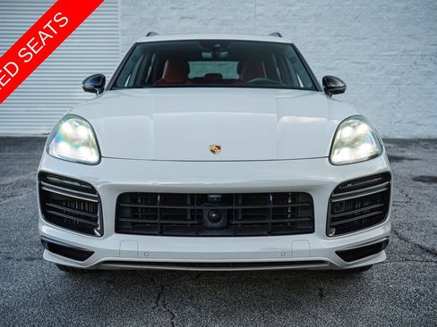 Used 2021 Porsche Cayenne Turbo S AWD/4WD image 4