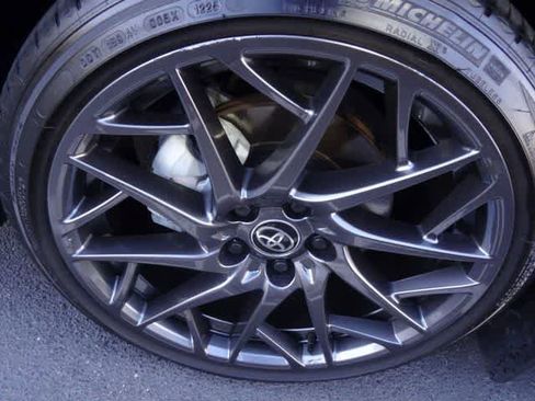 Certified 2025 Toyota Camry XLE FWD image 10