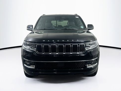 Used 2022 Jeep Wagoneer Series III w/ Rear Seat Video Group 1 image 2