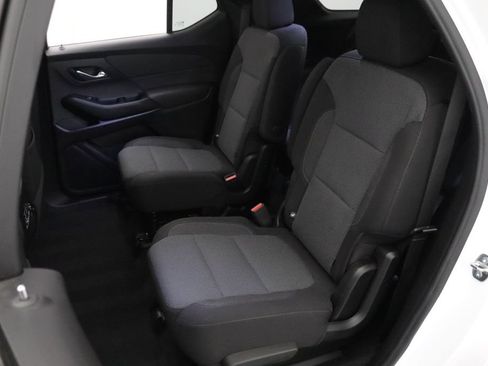 Used 2023 Chevrolet Traverse LT w/ LPO, Floor Liner Package AWD/4WD image 9