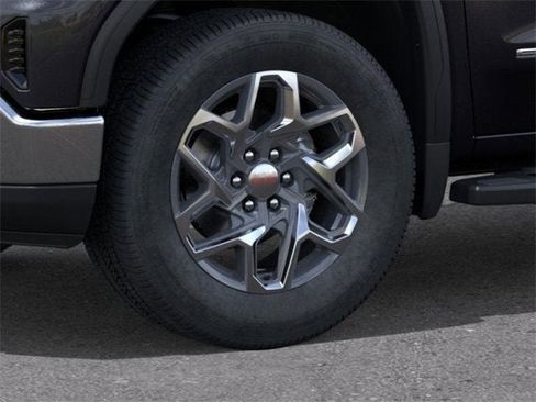New 2026 GMC Sierra 1500 SLT image 9