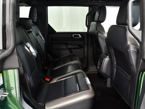 Used 2025 Ford Bronco Outer Banks image 19