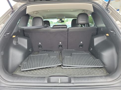 Used 2019 Jeep Cherokee Trailhawk w/ Trailer Tow Group AWD/4WD image 7