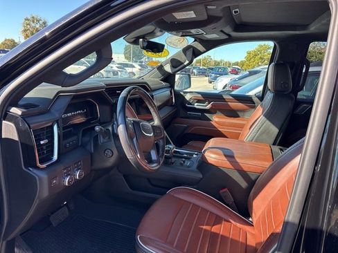 Used 2024 GMC Sierra 1500 Denali Ultimate image 10