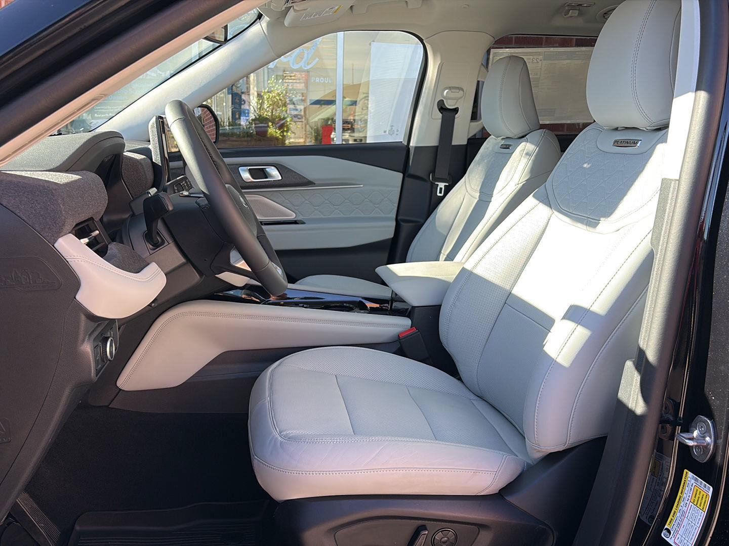 New 2026 Ford Explorer Platinum w/ LUX Leather Package AWD/4WD image 7