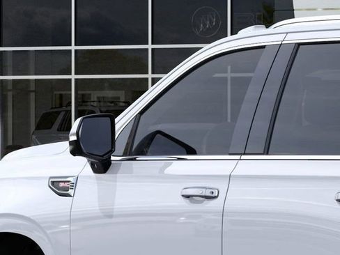 New 2026 GMC Yukon Denali image 12