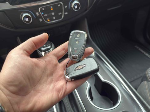 Used 2020 Chevrolet Traverse LS image 46