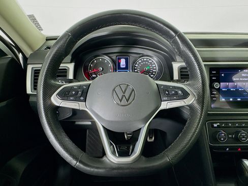 Used 2021 Volkswagen Atlas SE image 11