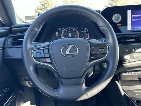 Used 2024 Lexus ES 350 w/ Premium Package image 8