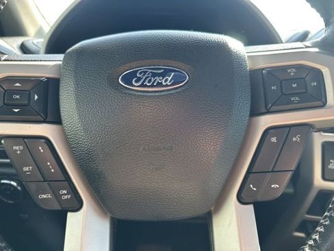 Used 2019 Ford F150 Lariat w/ Equipment Group 502A Luxury image 23