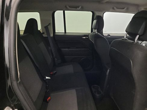Used 2016 Jeep Patriot Sport w/ Power Value Group AWD/4WD image 19