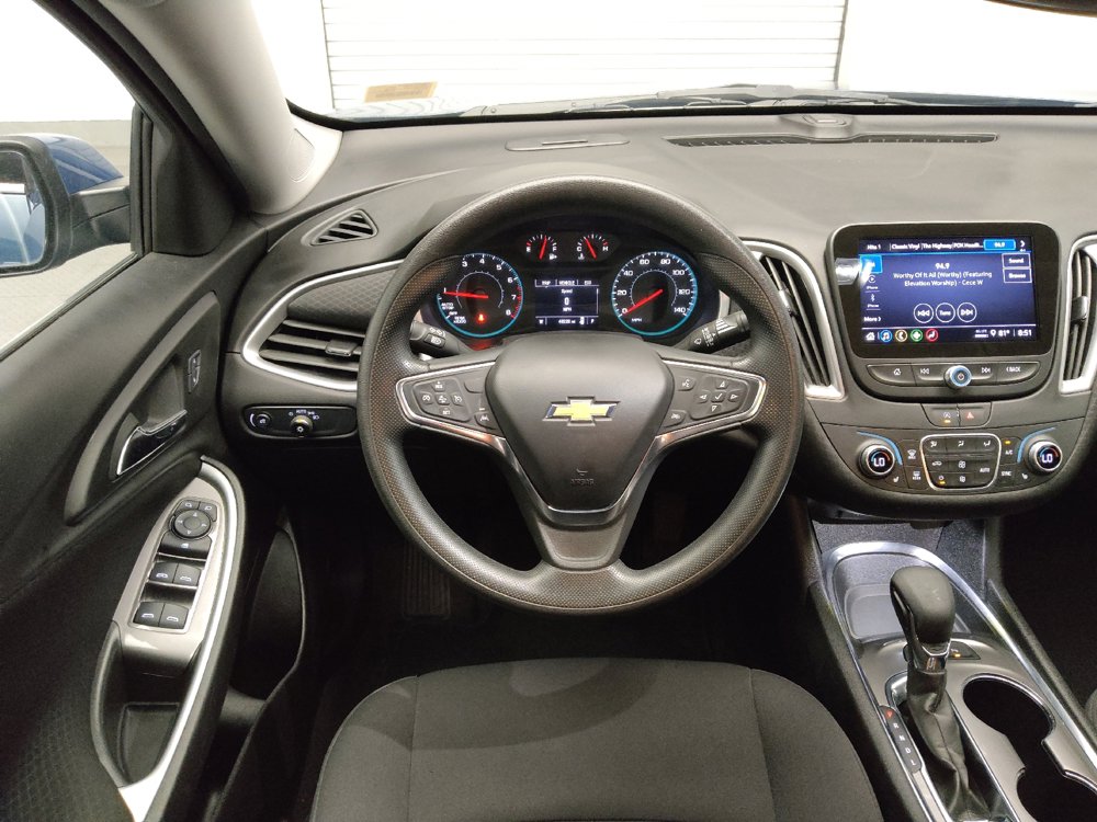 Used 2025 Chevrolet Malibu LT FWD image 22