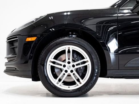 Used 2023 Porsche Macan image 23