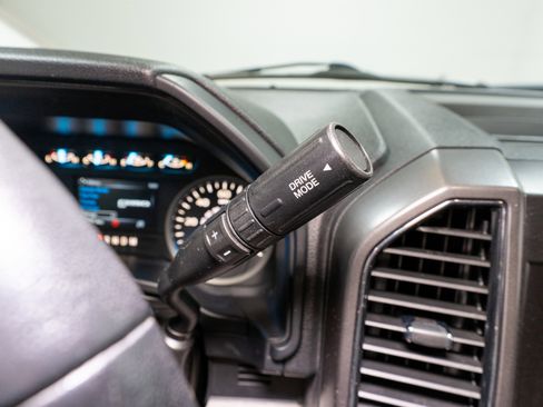 Used 2018 Ford F150 XLT w/ Equipment Group 302A Luxury image 29