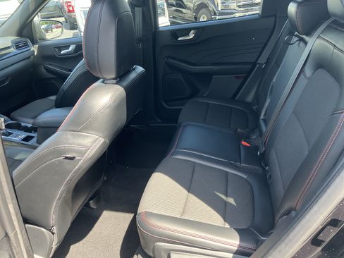 Used 2024 Ford Escape ST-Line w/ Tech Pack #1 AWD/4WD image 15