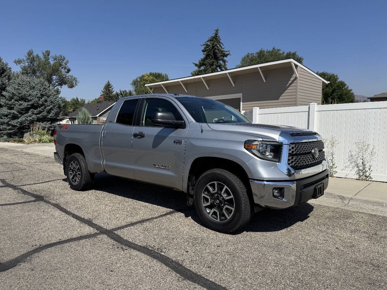 Used 2018 Toyota Tundra SR5 w/ TRD Off Road Package AWD/4WD image 1