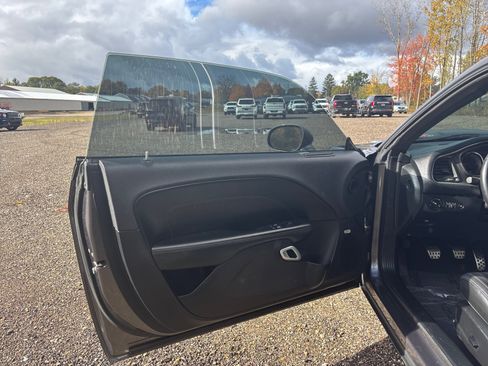 Used 2017 Dodge Challenger R/T Scat Pack image 22