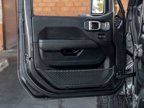 Used 2021 Jeep Wrangler Unlimited Rubicon w/ Trailer Tow Package AWD/4WD image 14