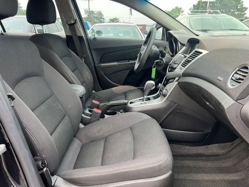 Used 2015 Chevrolet Cruze LT FWD image 9