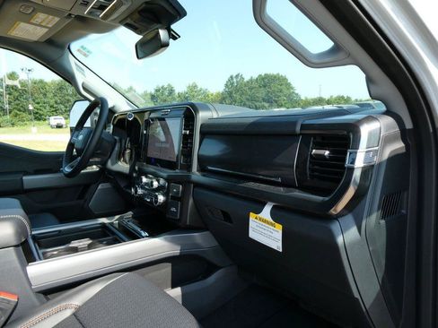 New 2026 Ford F250 Lariat w/ Black Appearance Package AWD/4WD image 12