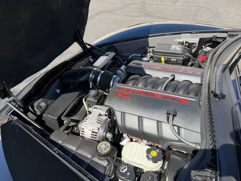 Used 2006 Chevrolet Corvette Convertible w/ Preferred Equipment Group RWD image 21