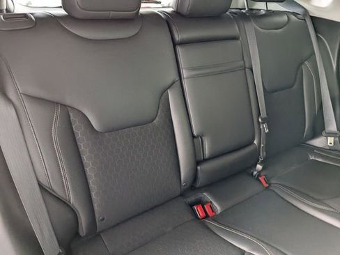 Used 2018 Jeep Compass Latitude w/ Popular Equipment Group image 33