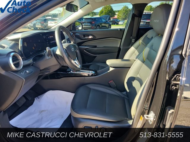 Used 2025 Chevrolet Trax ACTIV w/ Driver Confidence Package FWD image 24