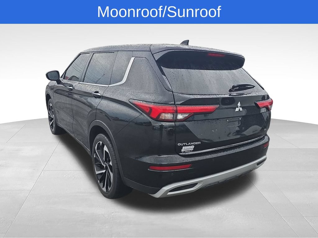 Used 2022 Mitsubishi Outlander SEL Black Edition AWD/4WD image 3