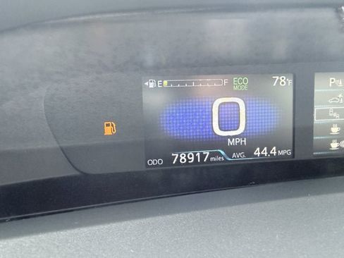 Used 2022 Toyota Prius AWD image 10