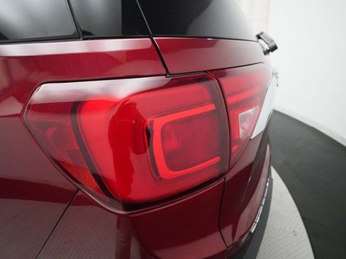 Used 2019 GMC Acadia SLE w/ Driver Alert Package I image 32