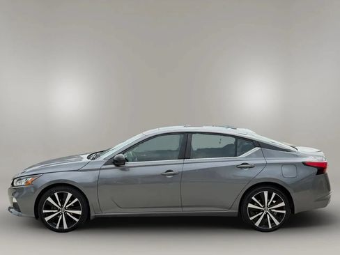 Used 2020 Nissan Altima 2.5 SR w/ Premium Package AWD/4WD image 4